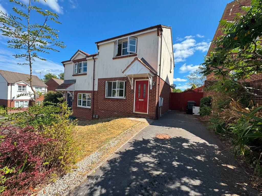 Property photo 1 of 8