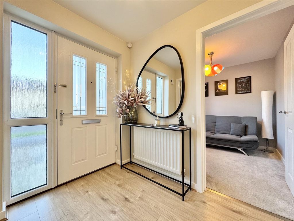 Property photo 3 of 29 Hallway