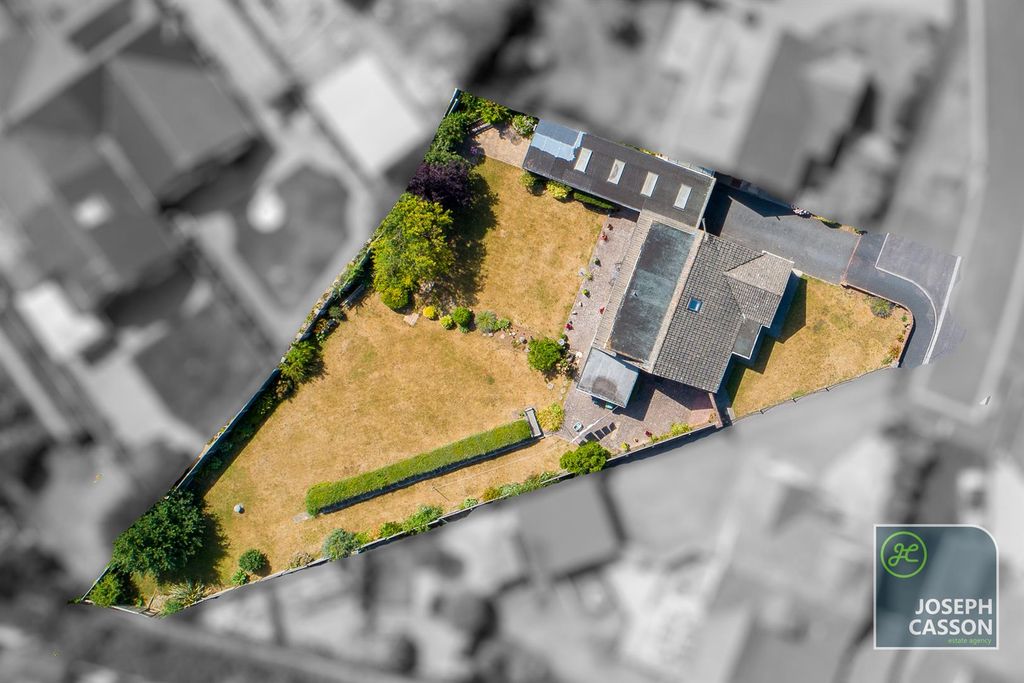 Property photo 2 of 22 Dji_0202-Edit.Jpg