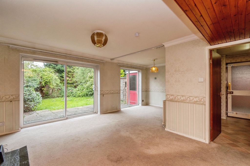Property photo 3 of 15