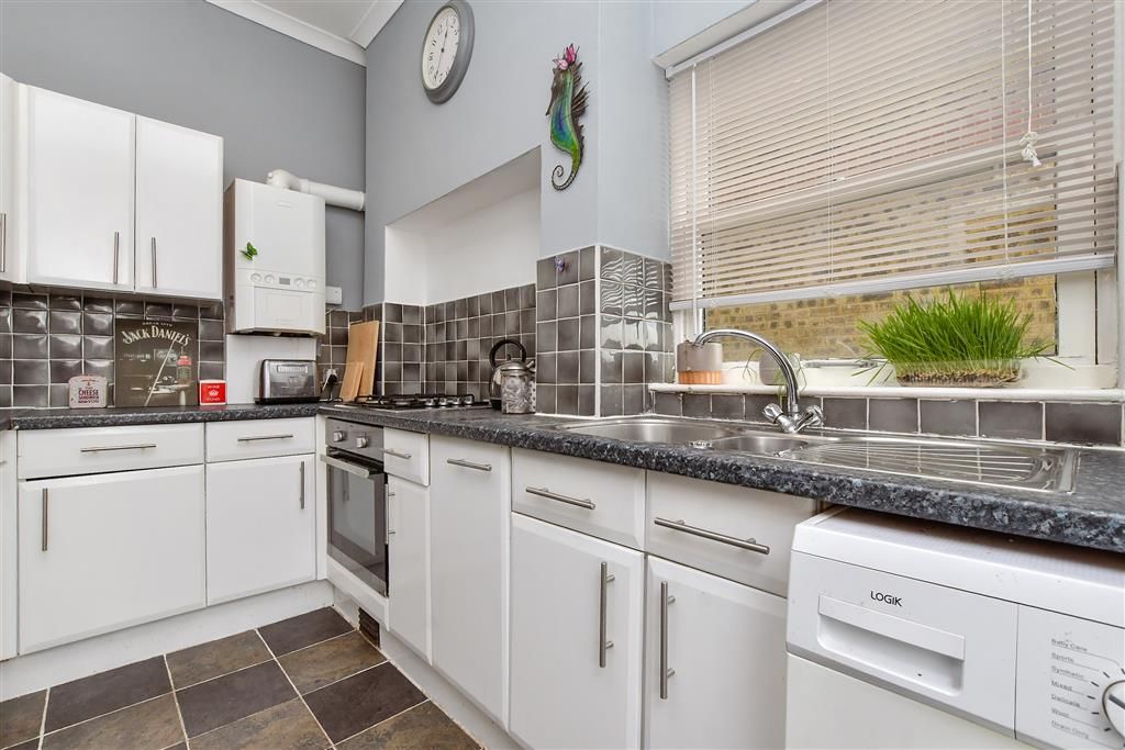 Property photo 1 of 6 Kitchen