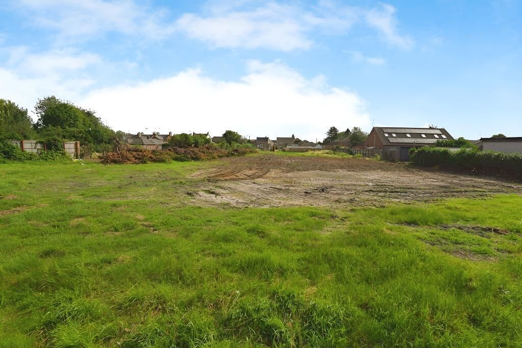 Property photo 3 of 9 Photo 3