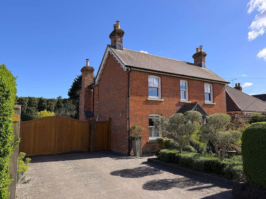 Property photo 1 of 22