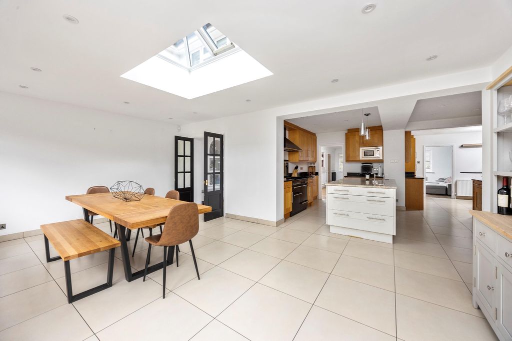 Property photo 1 of 24 Image