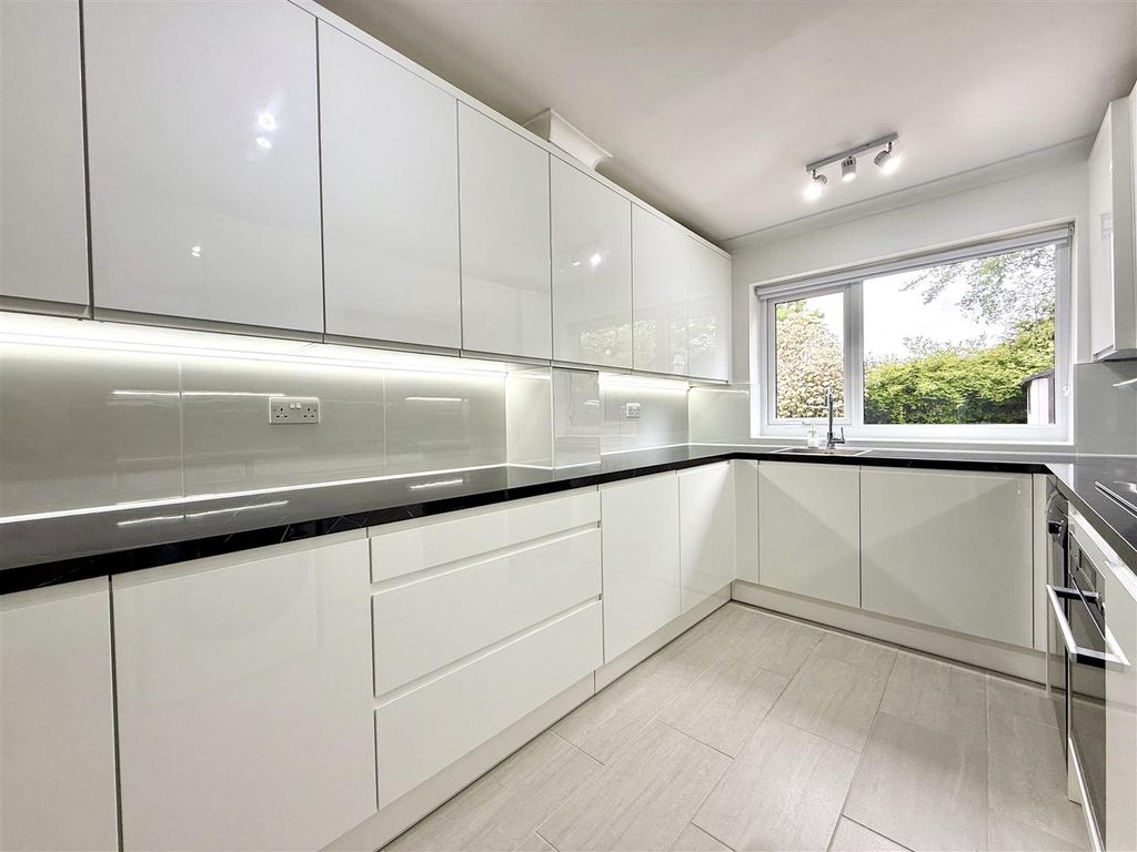 Property photo 1 of 21 1