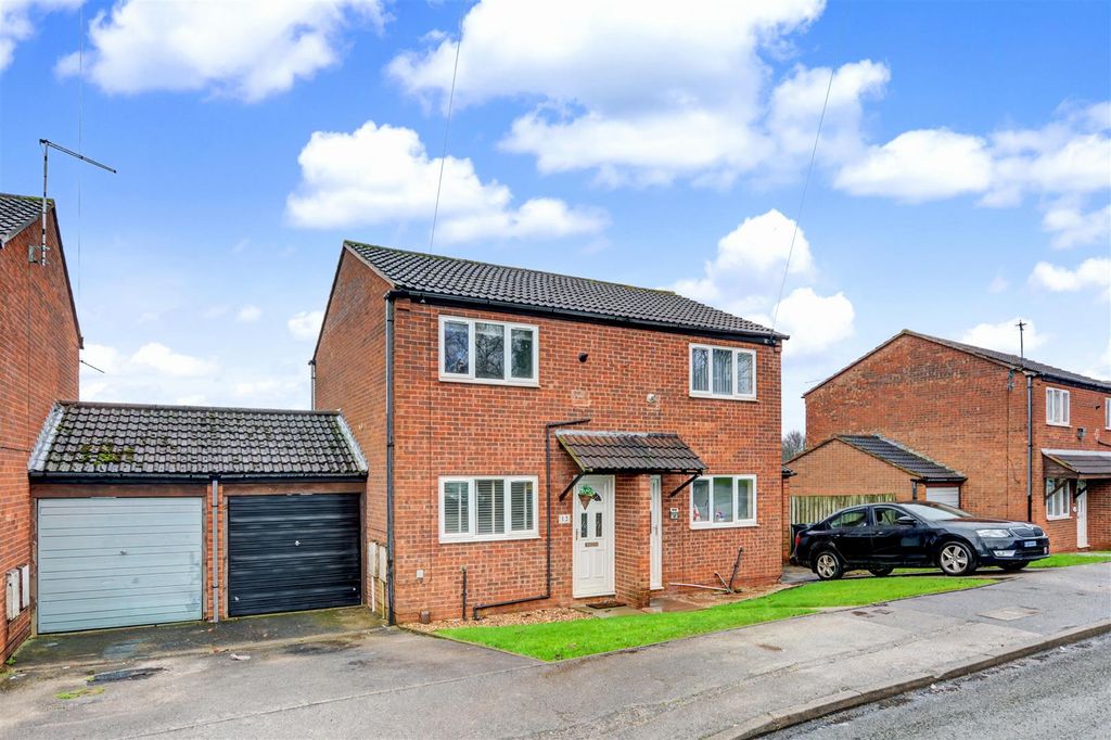 Property photo 1 of 11 Front (2).Jpeg