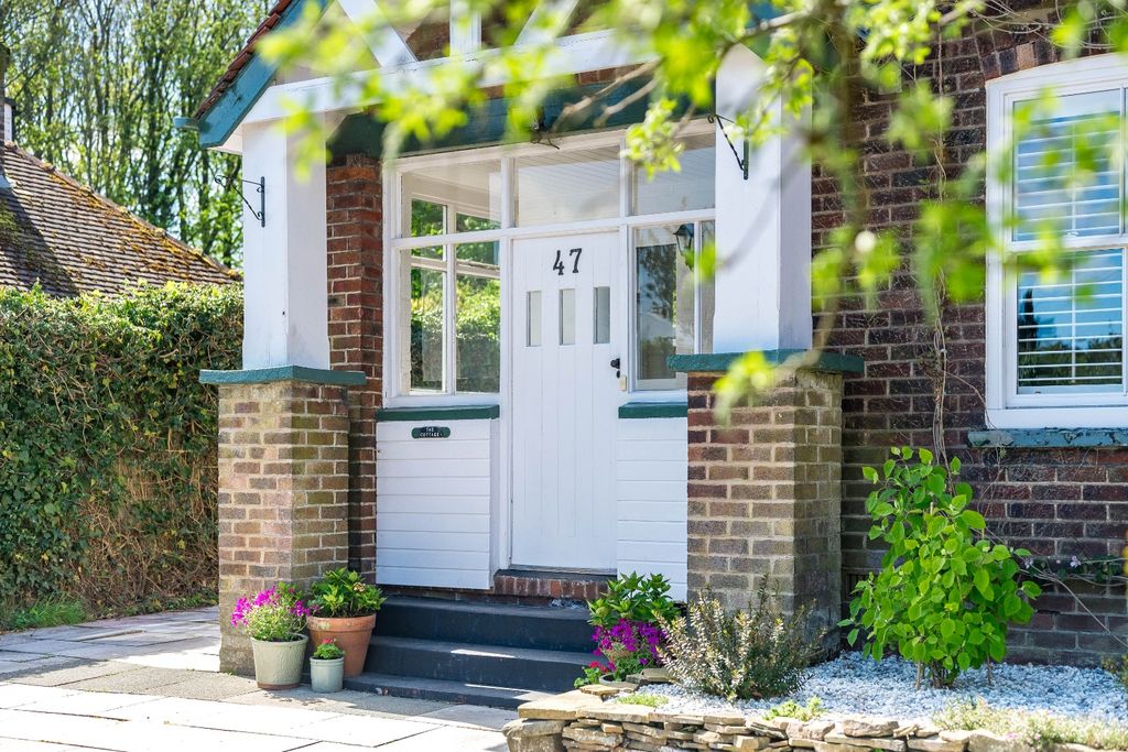 Property photo 2 of 35 5060813