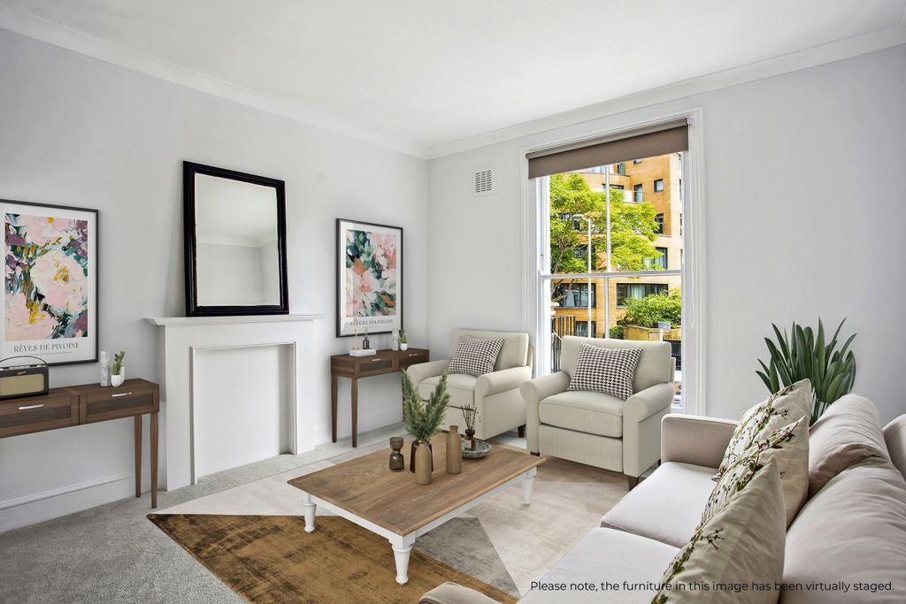 Property photo 1 of 15 Fulham Road(8) - ...