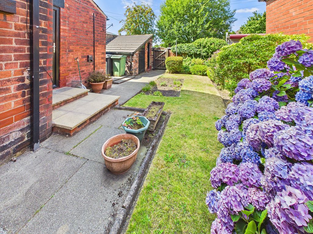 Property photo 2 of 22
