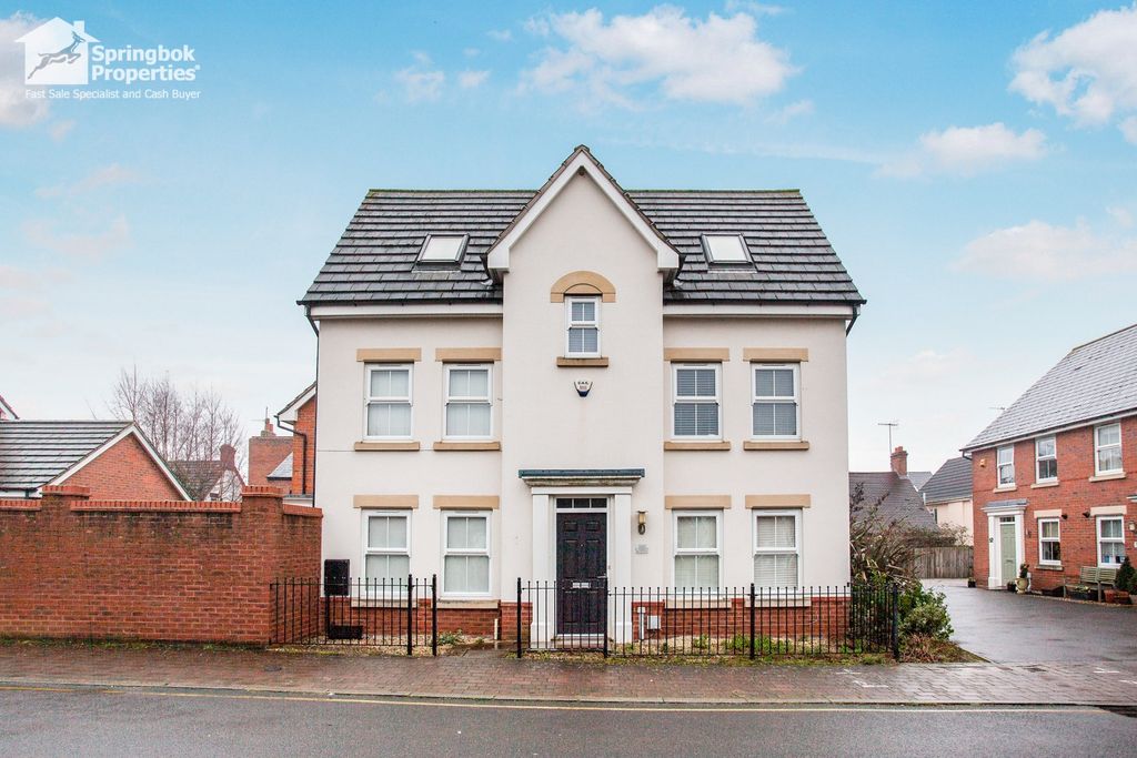 Property photo 1 of 28 Front View