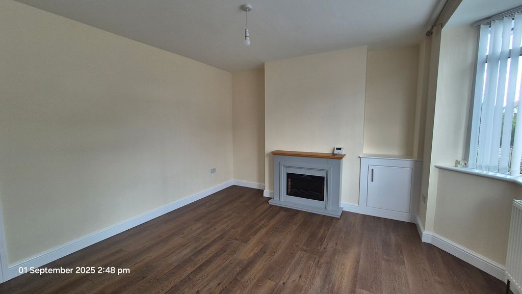 Property photo 3 of 25