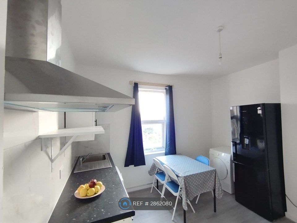 Property photo 2 of 6 Kitchen And Dining