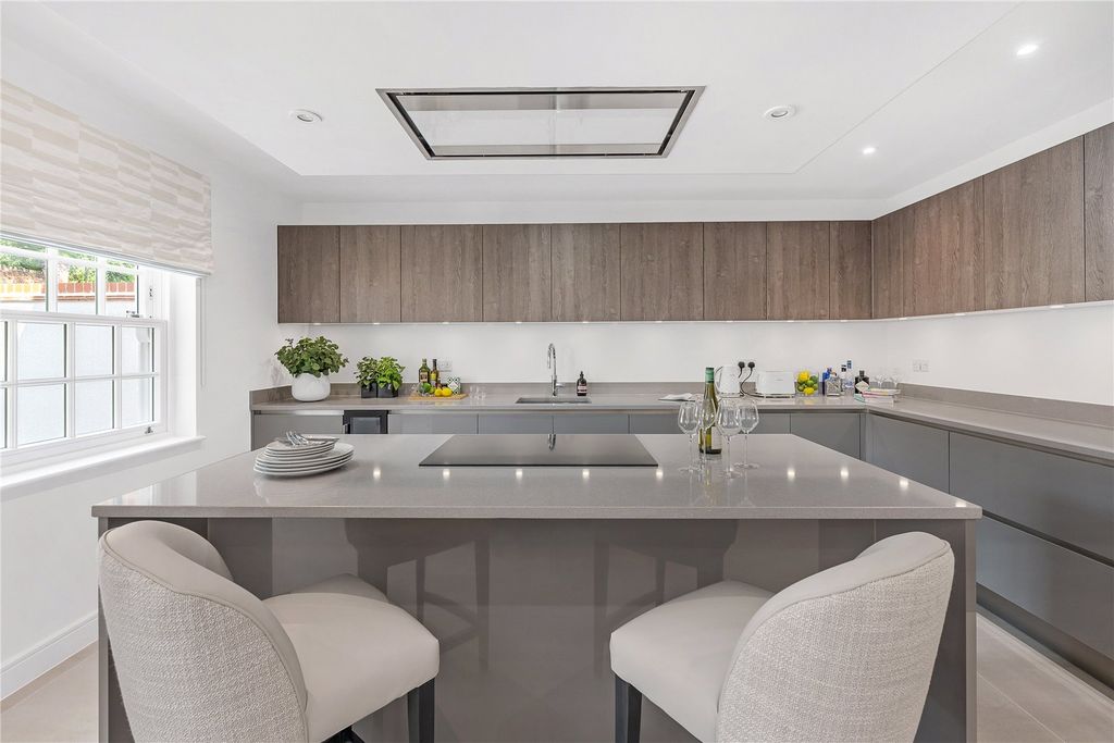 Property photo 3 of 7 Picture No. 13