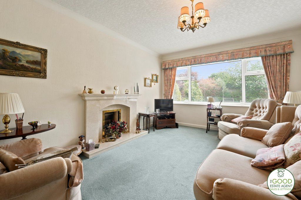 Property photo 2 of 31