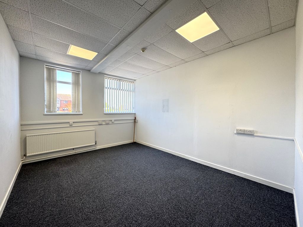 Property photo 2 of 4