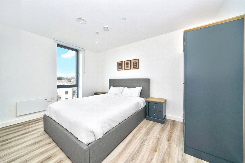 Property photo 3 of 9 Picture No. 01