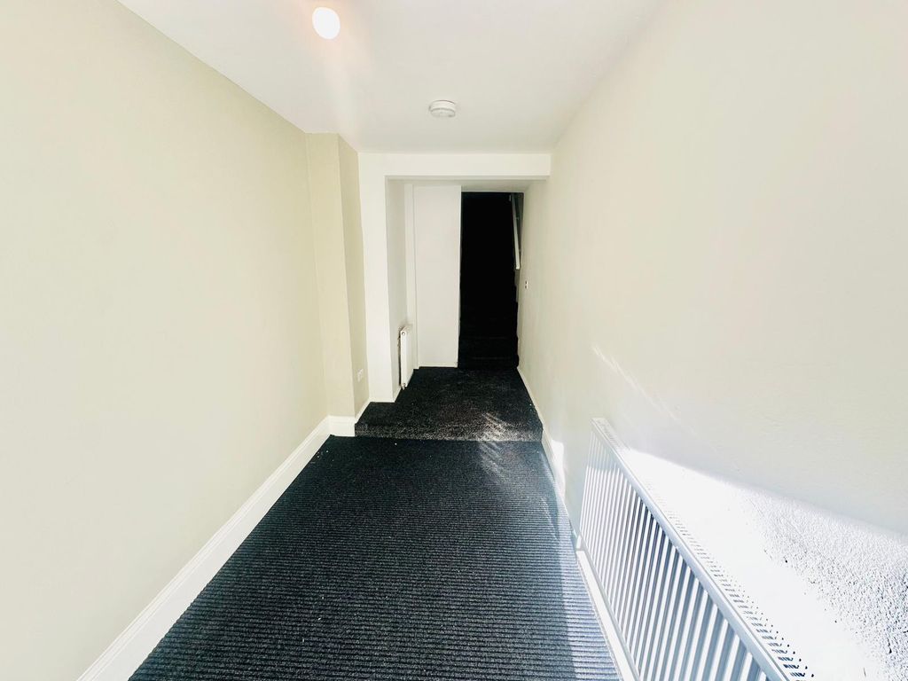 Property photo 2 of 14 Gallery