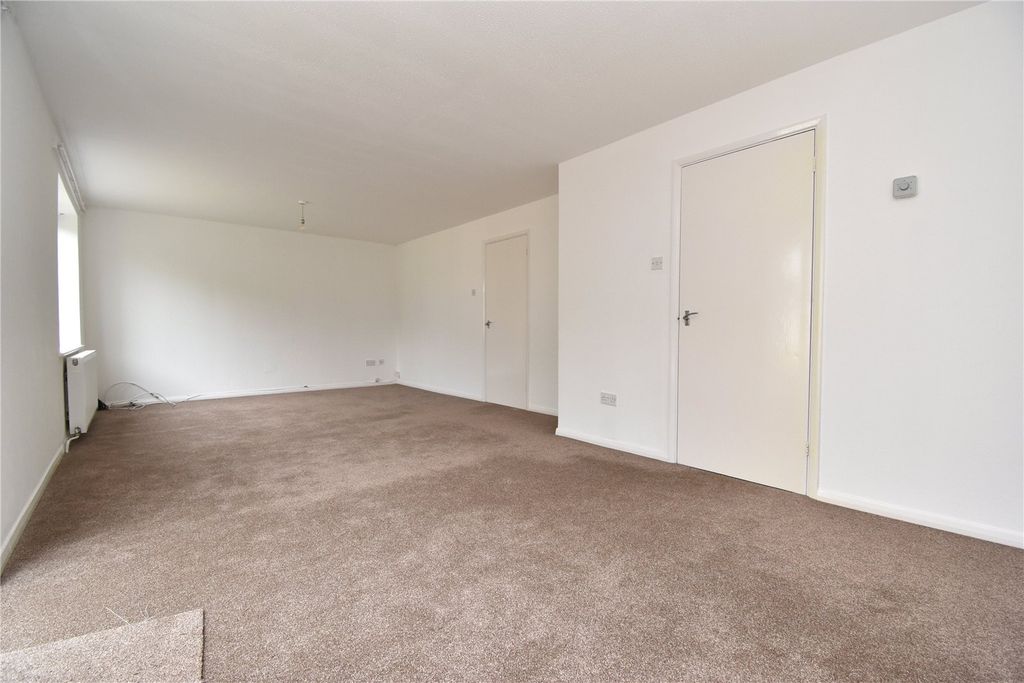 Property photo 3 of 16 Picture No. 15