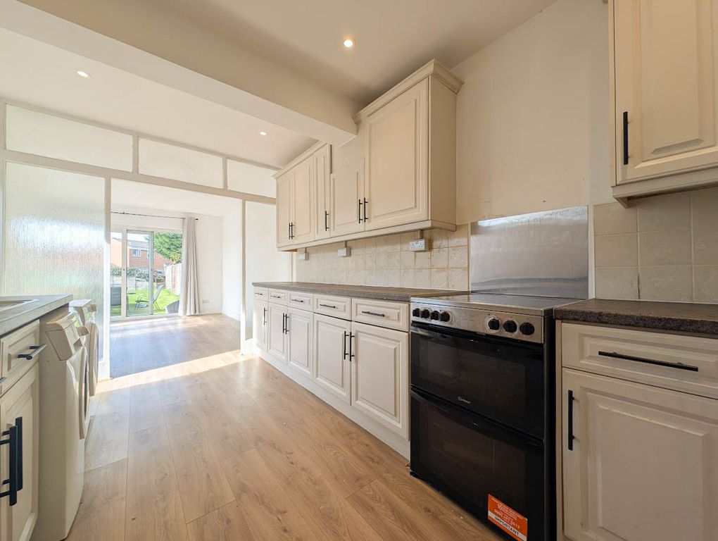 Property photo 3 of 12 Pxl_20260326_143435571