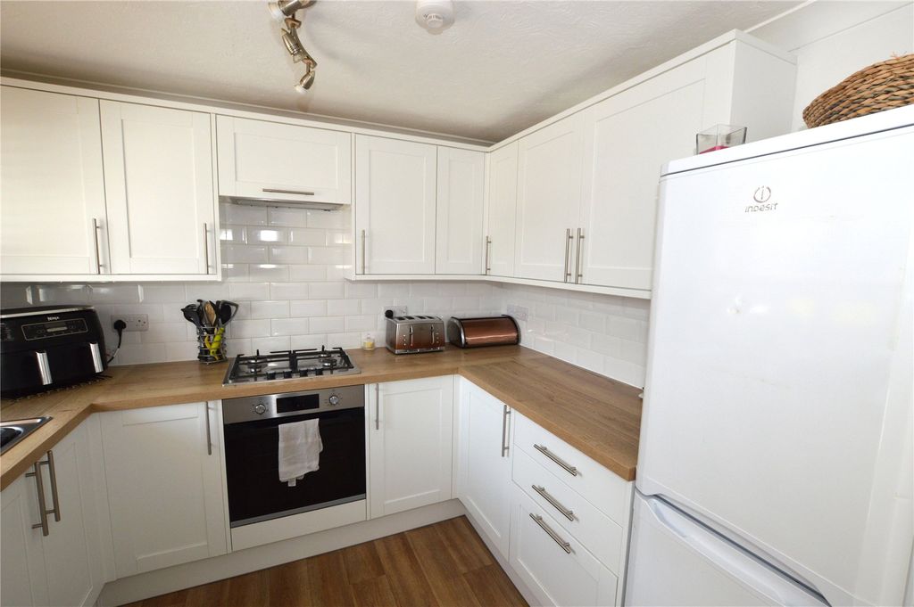 Property photo 3 of 14 Picture No. 46