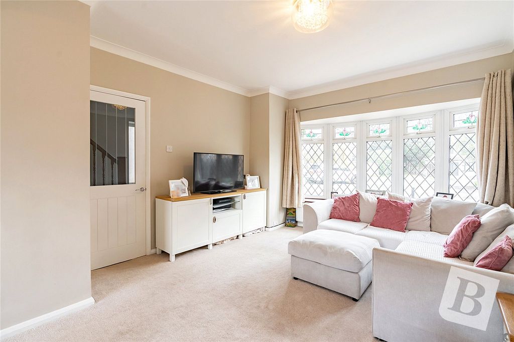 Property photo 2 of 12 Picture No. 17