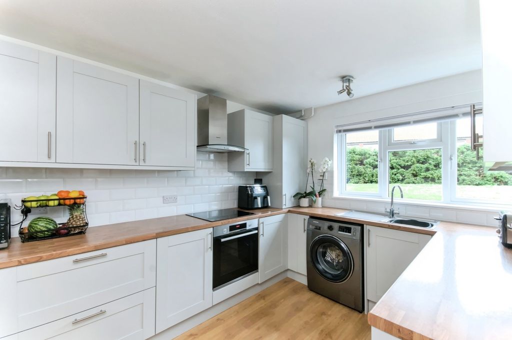 Property photo 3 of 15 Pbox-Img.Jpg