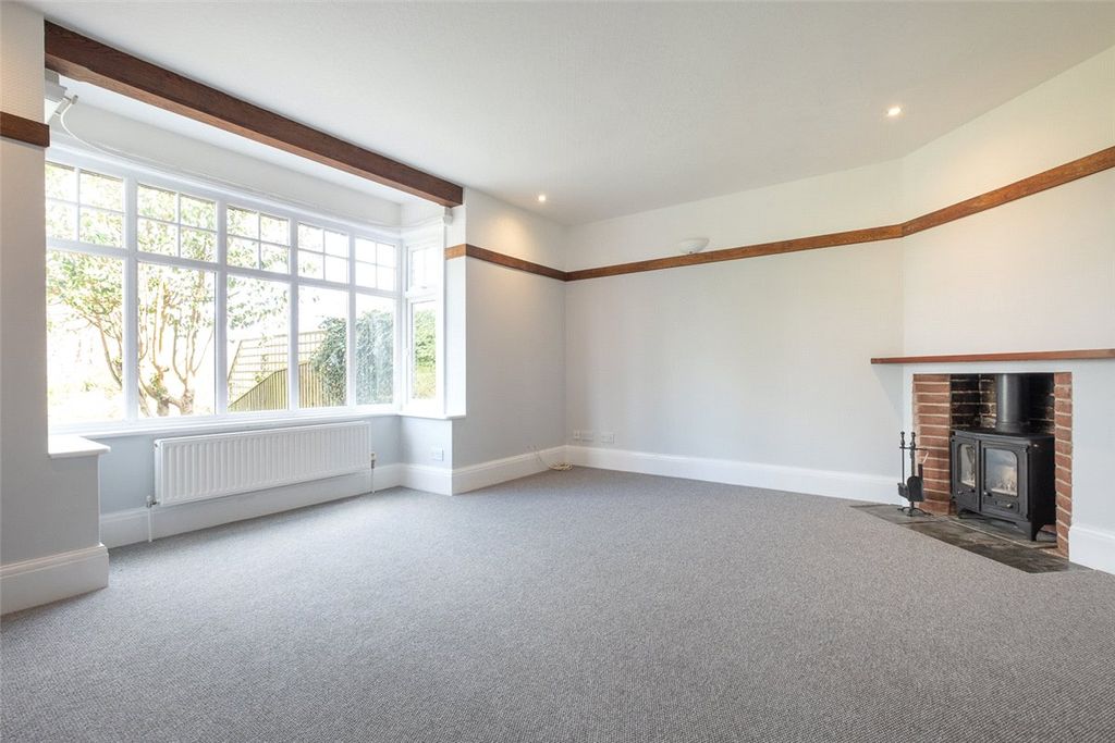 Property photo 3 of 19 Picture No. 17