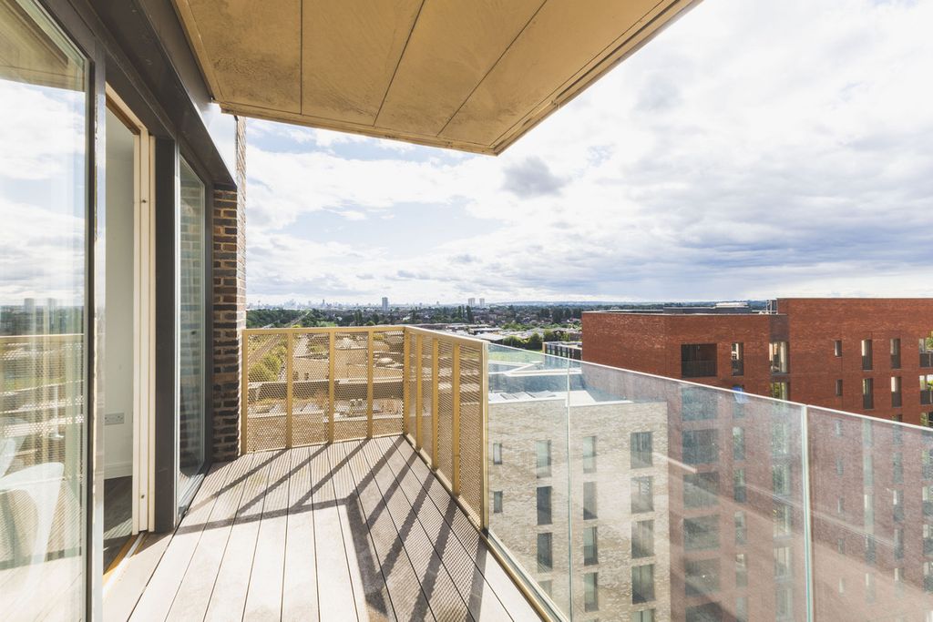 Property photo 3 of 9