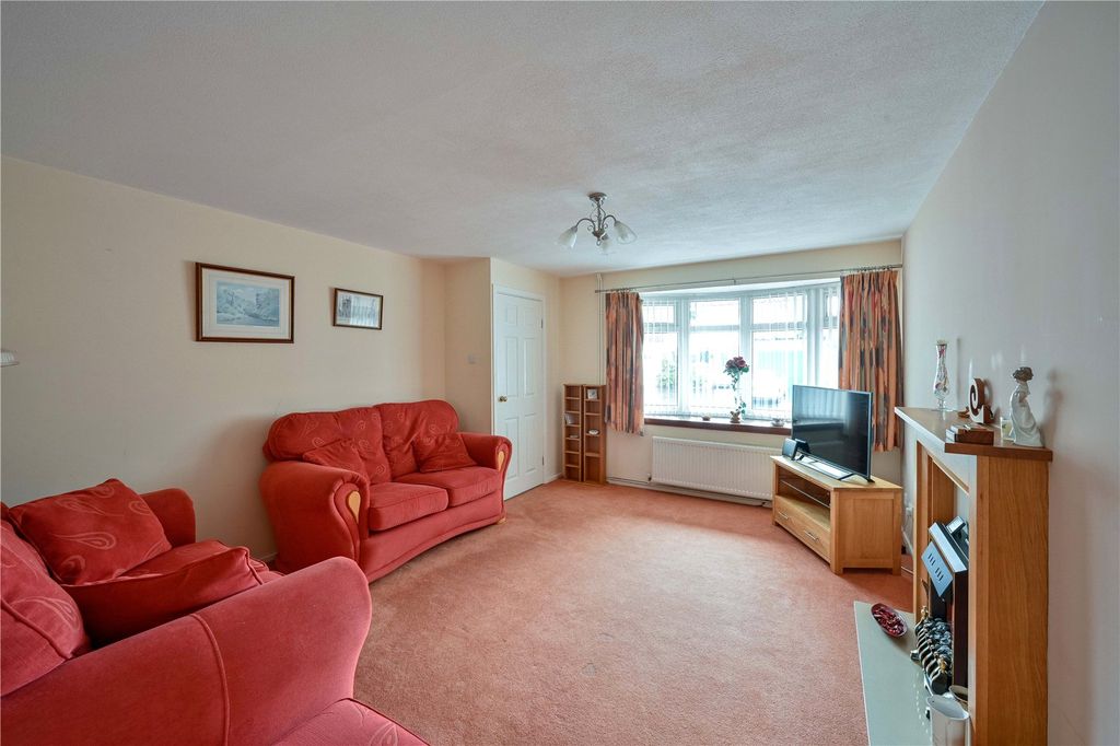 Property photo 2 of 17 Picture No. 06