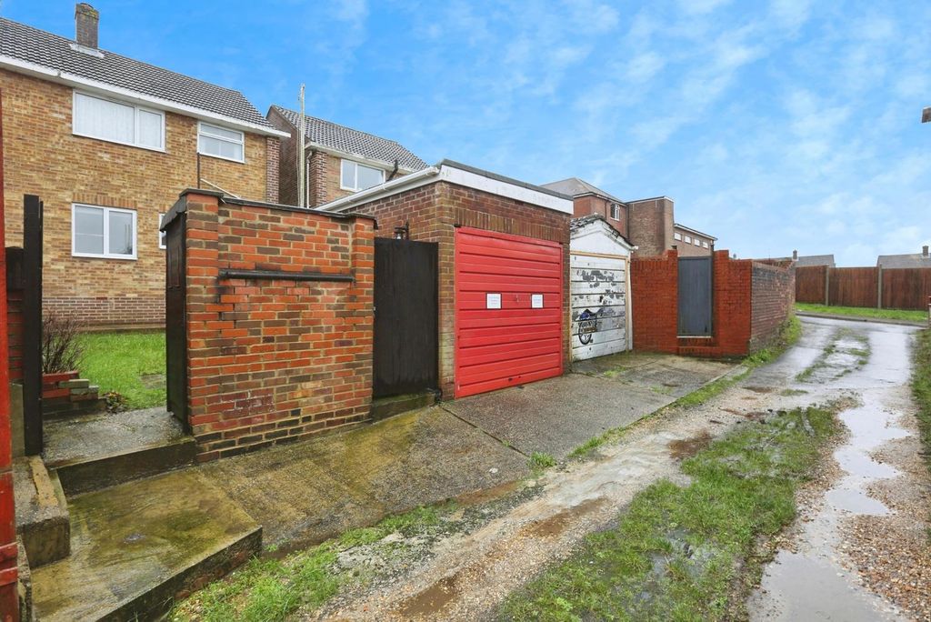 Property photo 3 of 15 Pbox-Img.Jpg