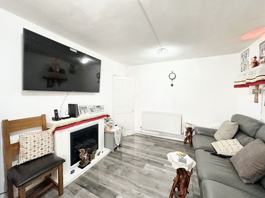 Property photo 3 of 12 Reception Room