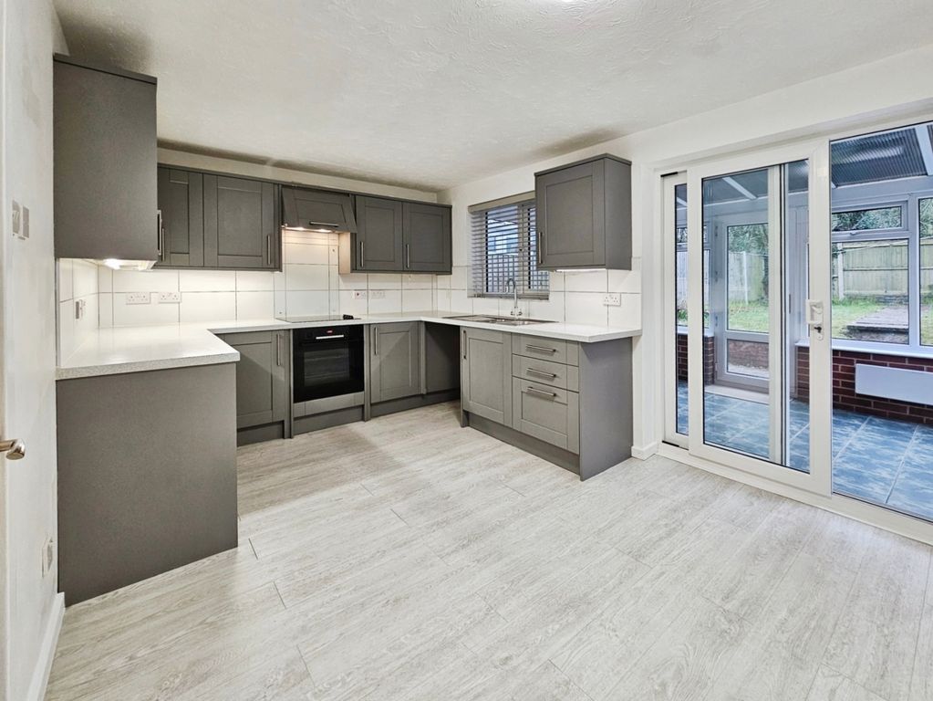 Property photo 3 of 20 Pbox-Img.Jpg
