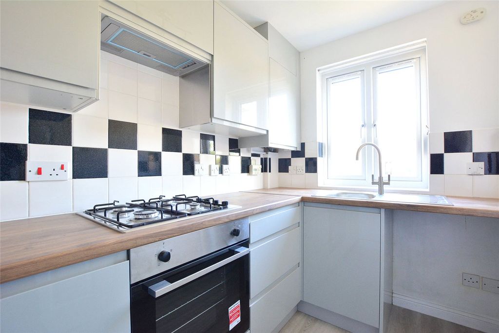 Property photo 3 of 11 Picture No. 04