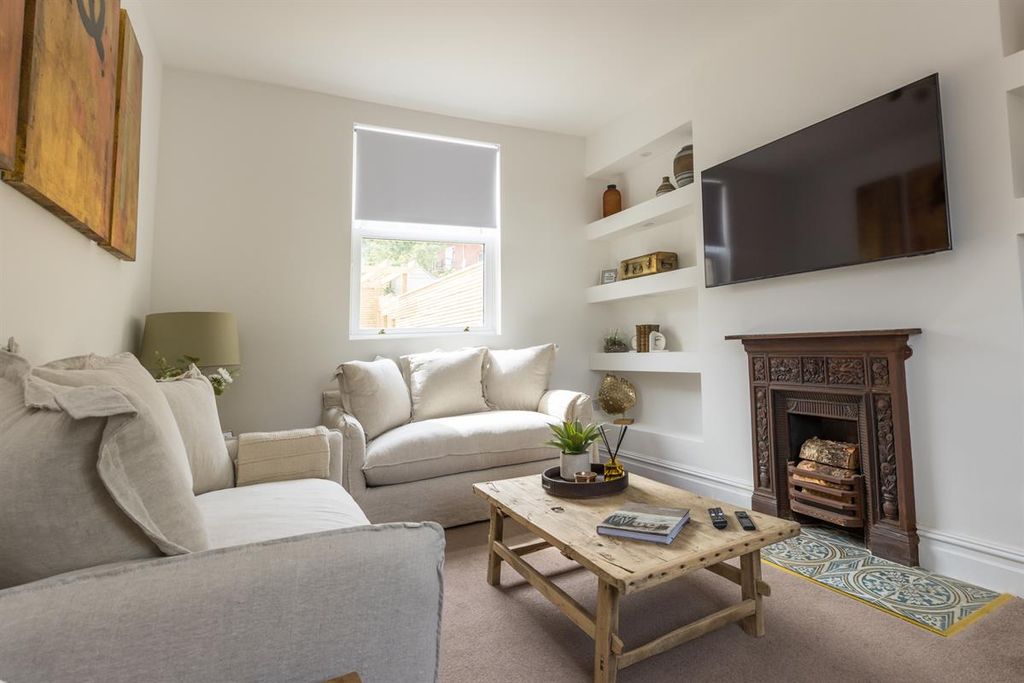 Property photo 3 of 19 Photo 3