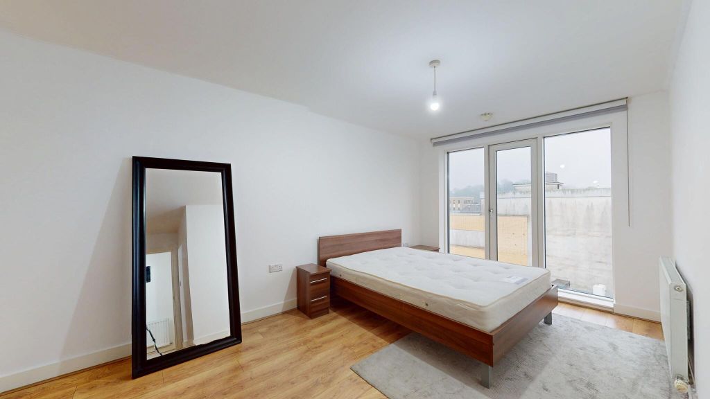 Property photo 3 of 24 Bedroom