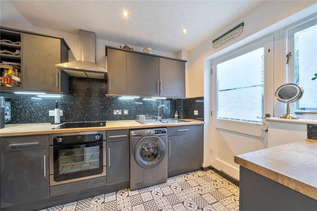 Property photo 3 of 10 Picture No. 07