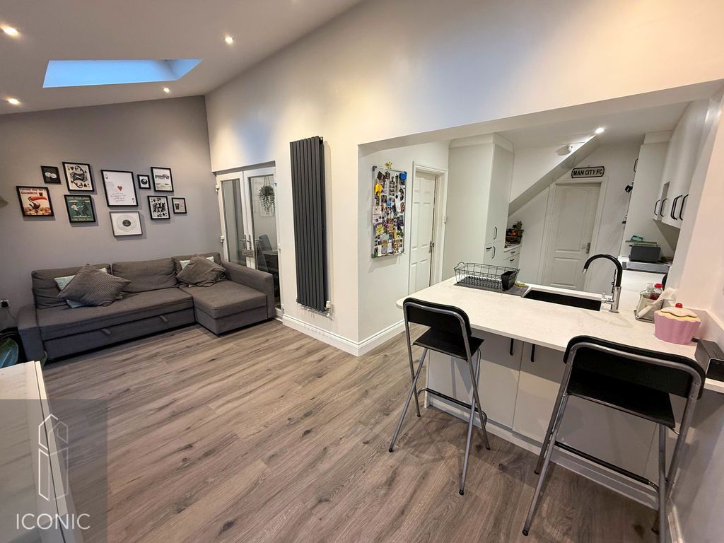 Property photo 2 of 18 Photo 1