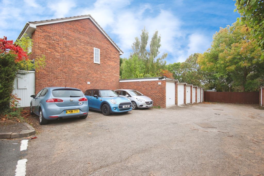 Property photo 2 of 15