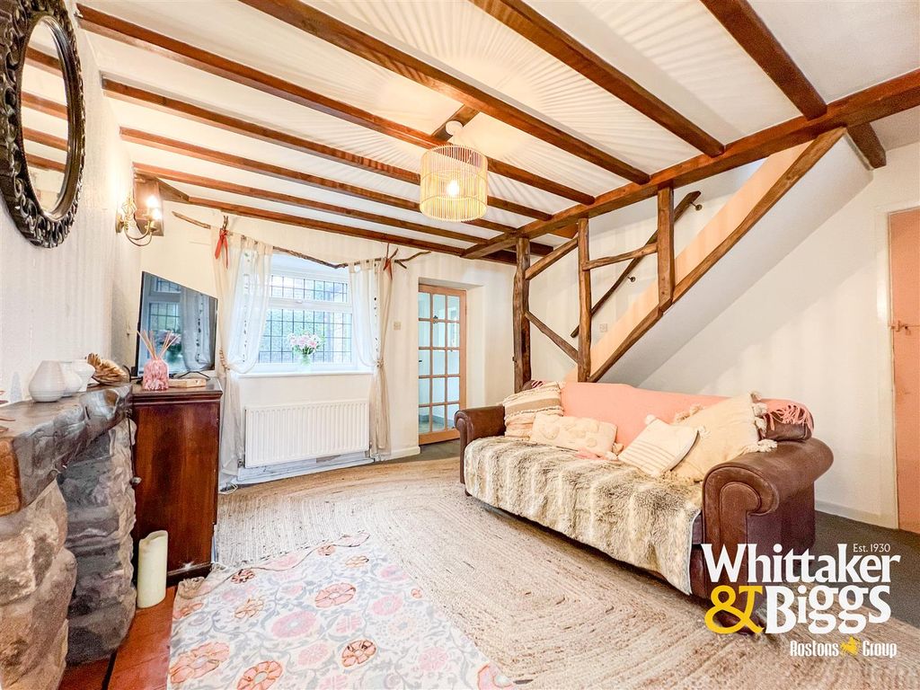 Property photo 3 of 22 Sitting Room