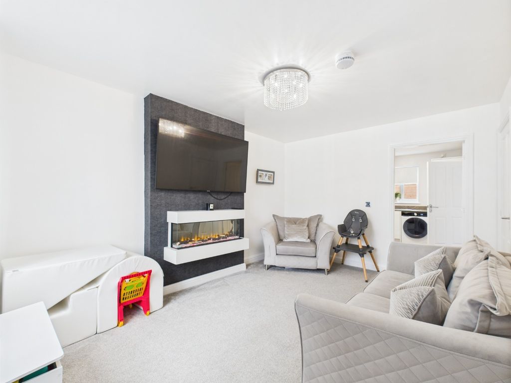 Property photo 3 of 13 4145967