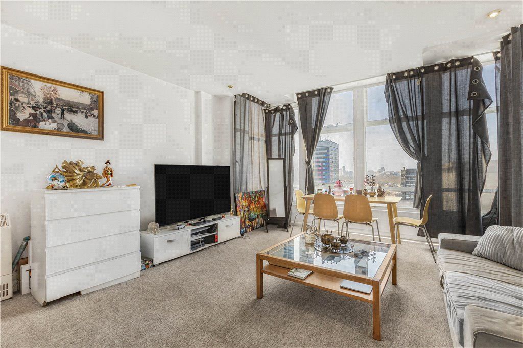 Property photo 3 of 17 Reception Room