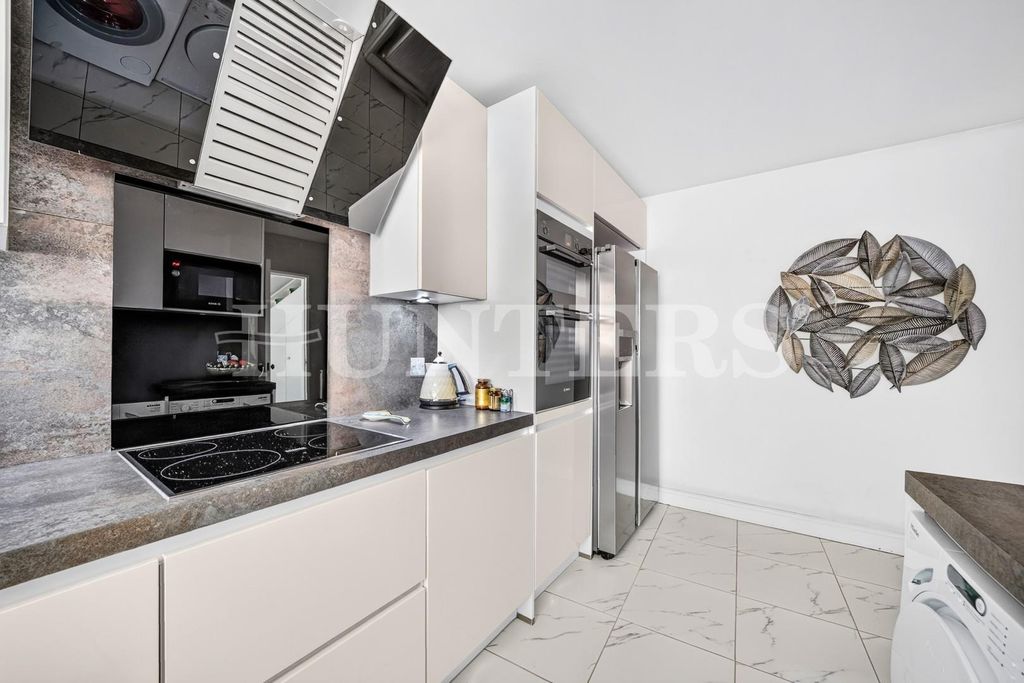 Property photo 3 of 17 8.Jpg