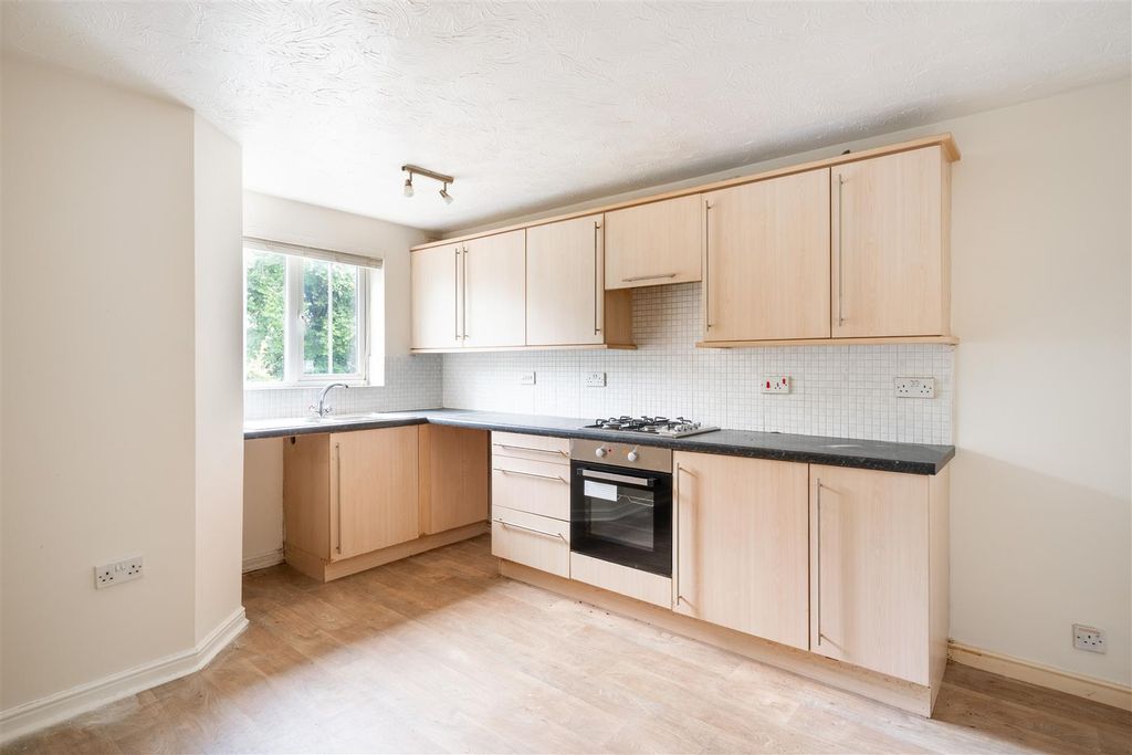 Property photo 2 of 14 Kitchen.Jpg