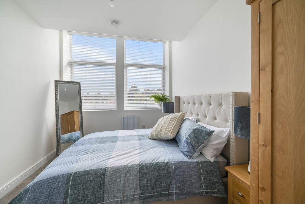 Property photo 3 of 8 Front