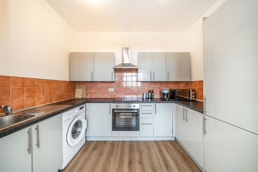 Property photo 2 of 6