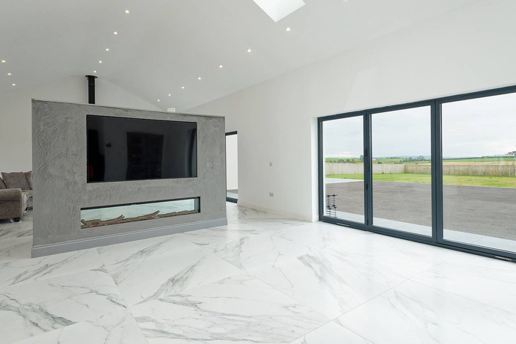 Property photo 2 of 30