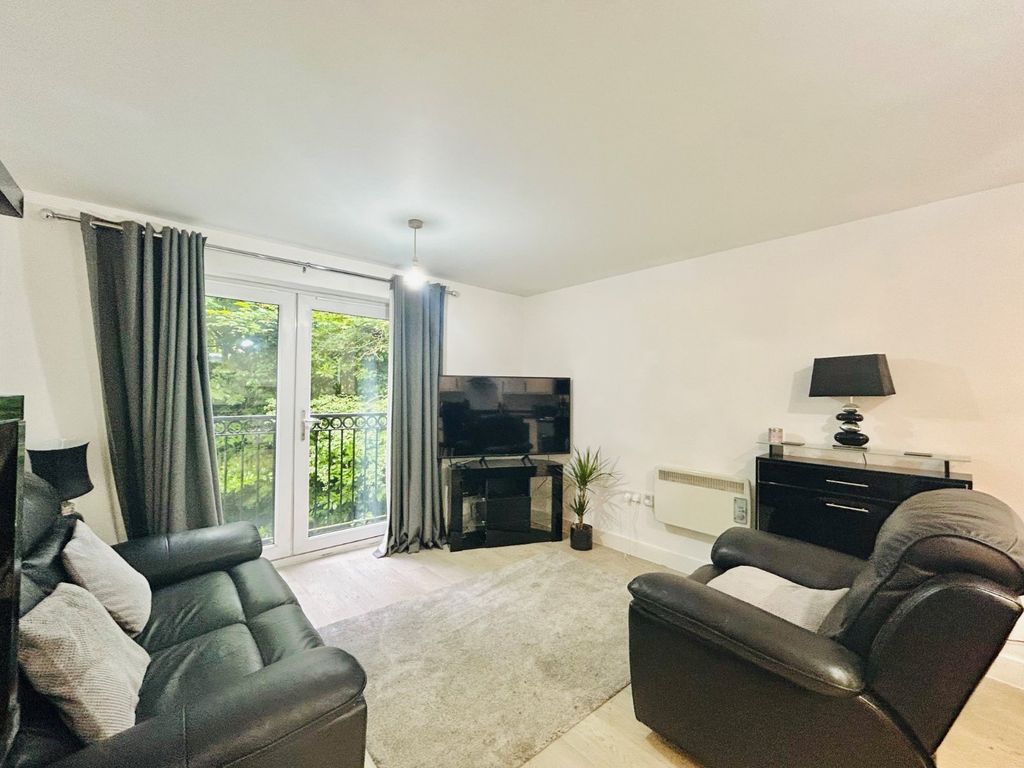 Property photo 3 of 10 Picture No. 02