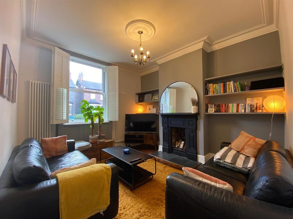 Property photo 2 of 21