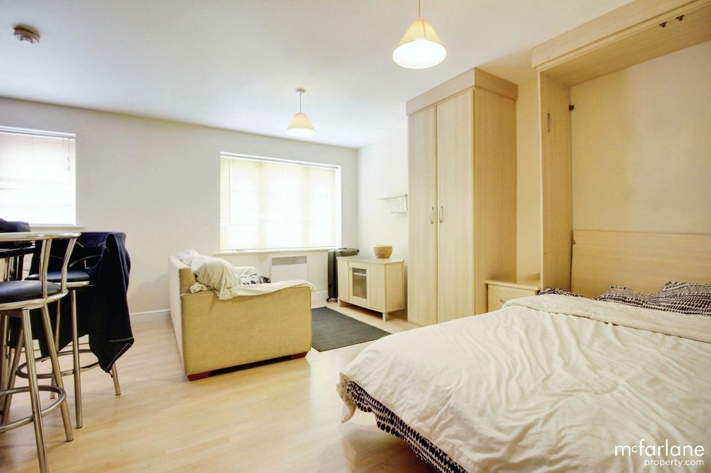 Property photo 3 of 7