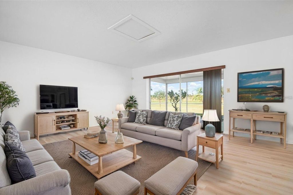 Property photo 3 of 19 <Alttext/>